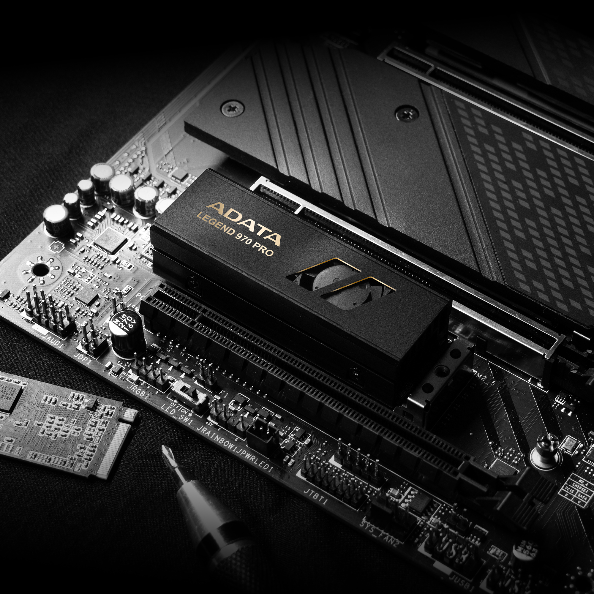 Almacenamiento Disco Solido SSD NVMe Adata 2TB Legend 970 PRO PCIe 5.0 M.2 SLEG-970P-2TCI