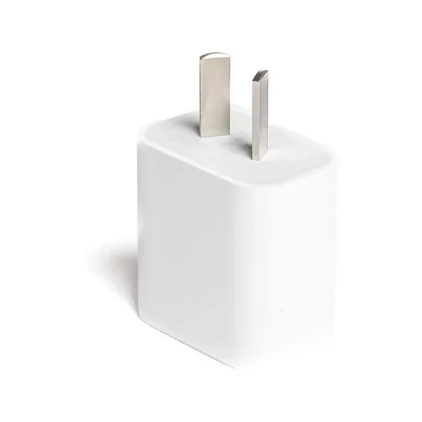 Cargador Rápido Power 20w Usb-c Para iPhone 15/ Pro/ Max Pata Oblicua (Generico)