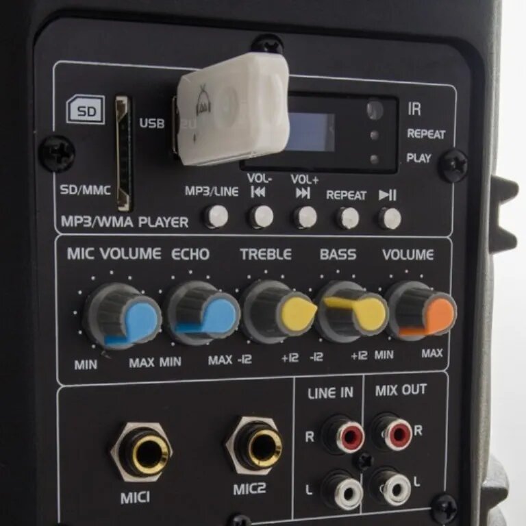 Parlante Activo Winco 8 Pulgadas 150 W RMS Con Bluetooth