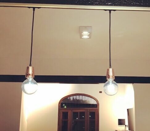 Colgante para 2 Luces E27 de Cable Textil + Riel Color Blanco