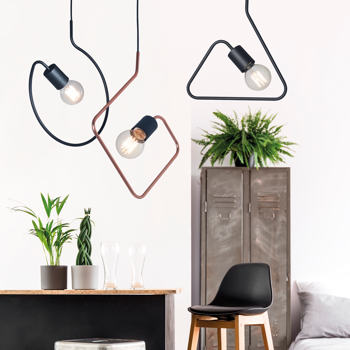 Colgante Moderno Triángulo Hierro 1 Luz E27 Deco Color Blanco