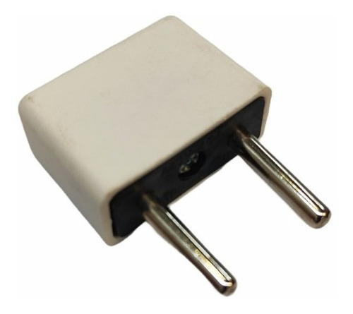 Ficha Adaptador 110 V - 220 V Plana A Redonda 10 A