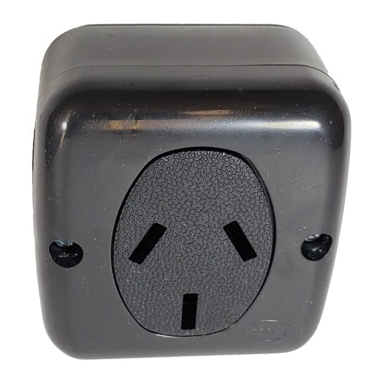 Llave Exterior 1 Punto 20A Negro Ciocca