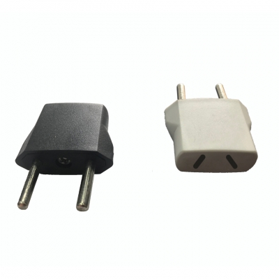 Ficha Adaptador 220V - 220V Oblícua a Redonda 10A