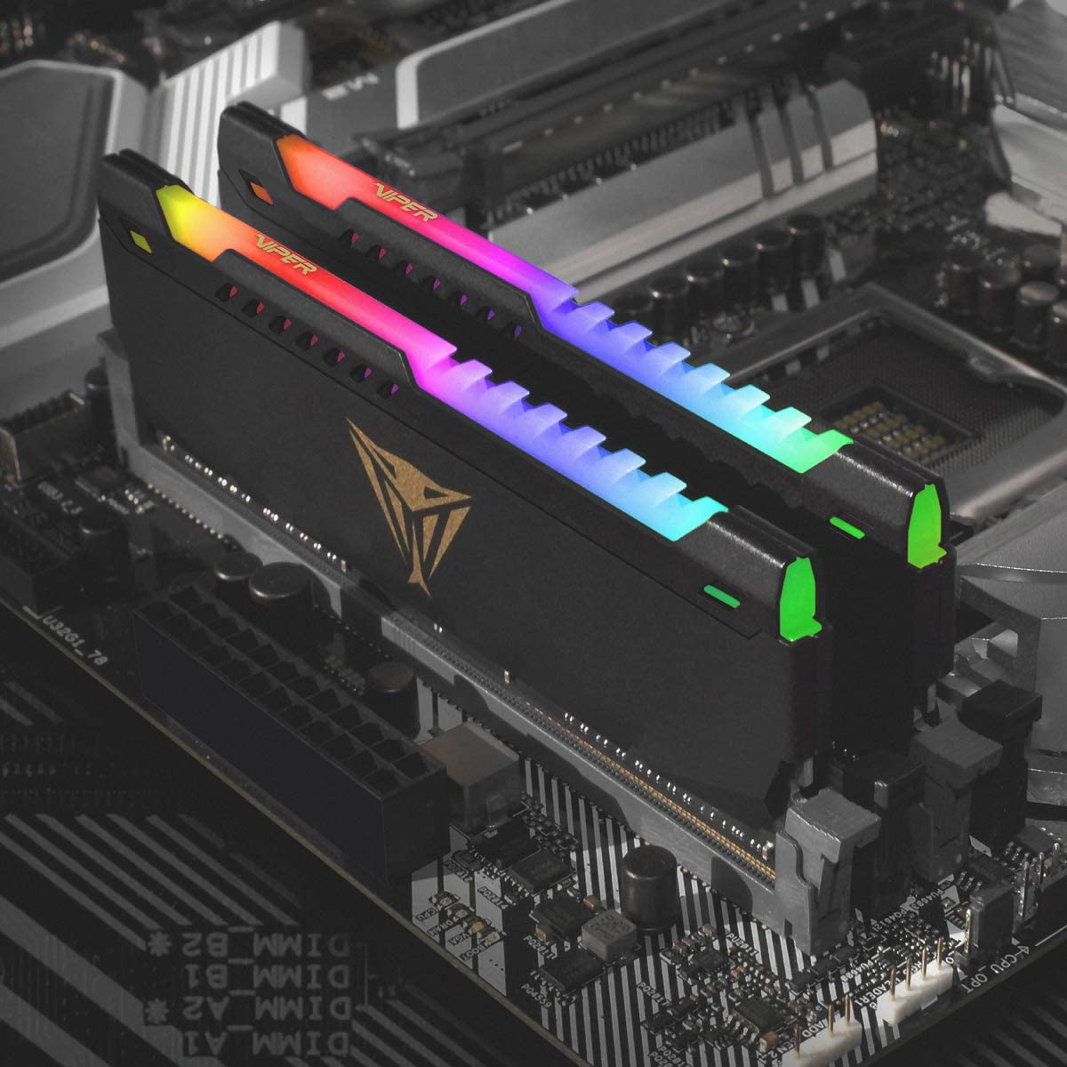 Memoria Ram DDR4 8GB Patriot Viper 3600MHz RGB PVSR48G360C0 — foto 3